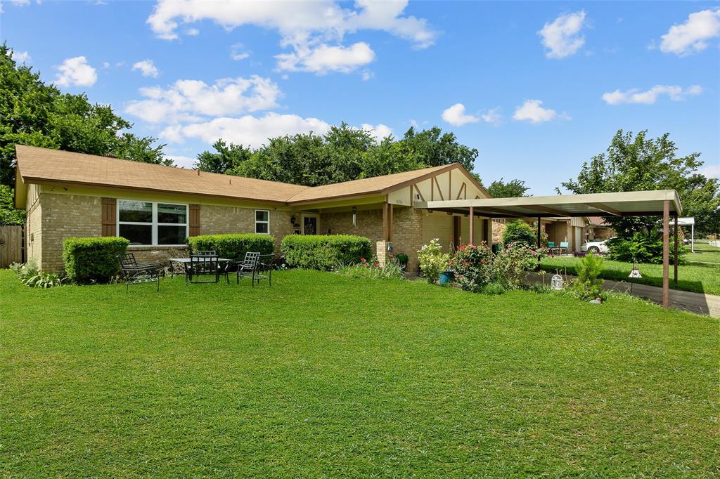 5636 Twin Oaks Drive