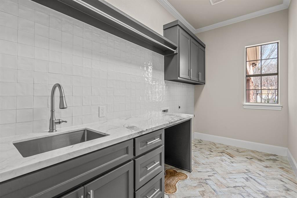 Oak Pointe - Residential