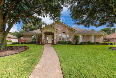 1317 Radisson Drive Hewitt TX 76643