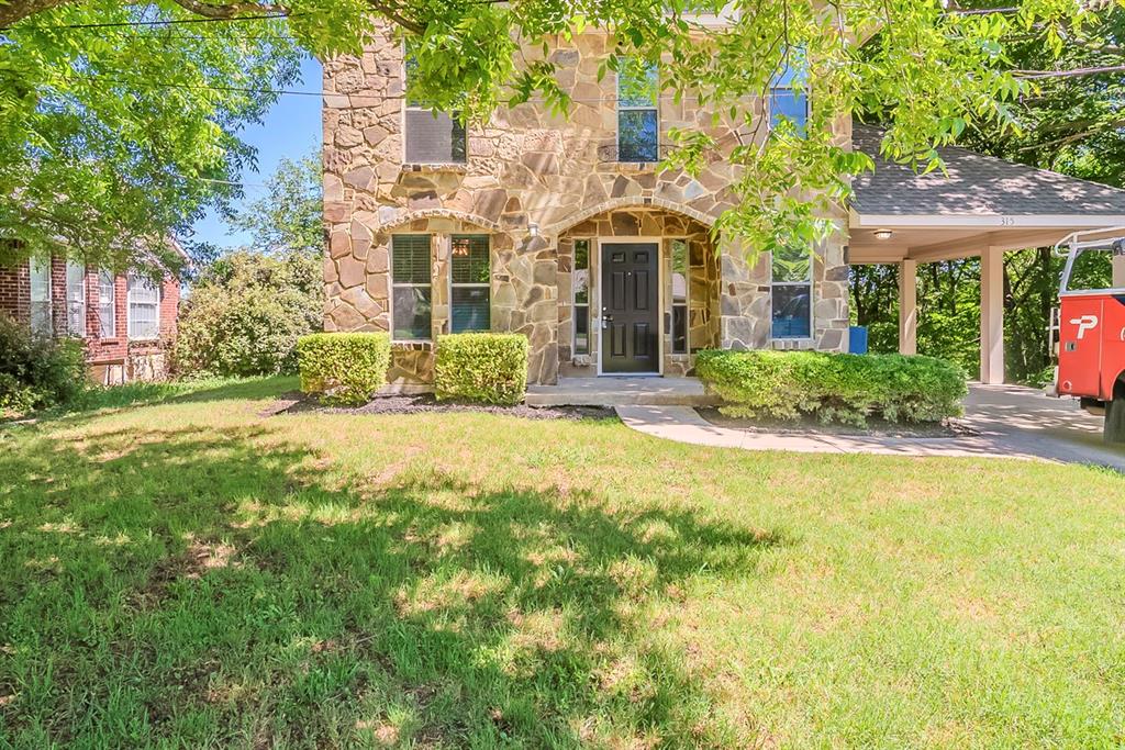 315 Lakeside Drive