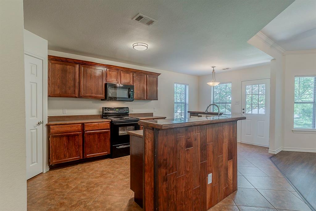 315 Lakeside Drive