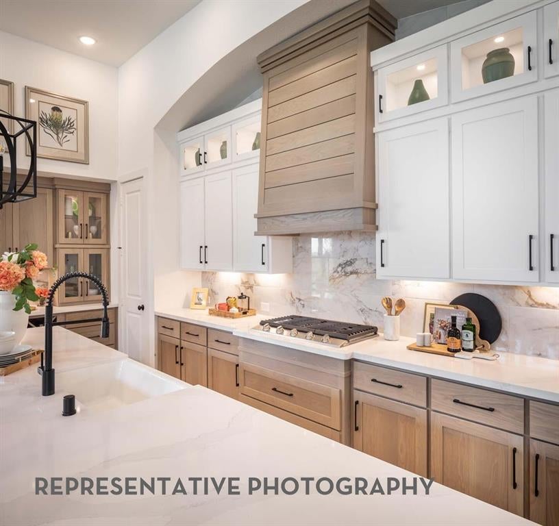 2433 Red Hen Lane