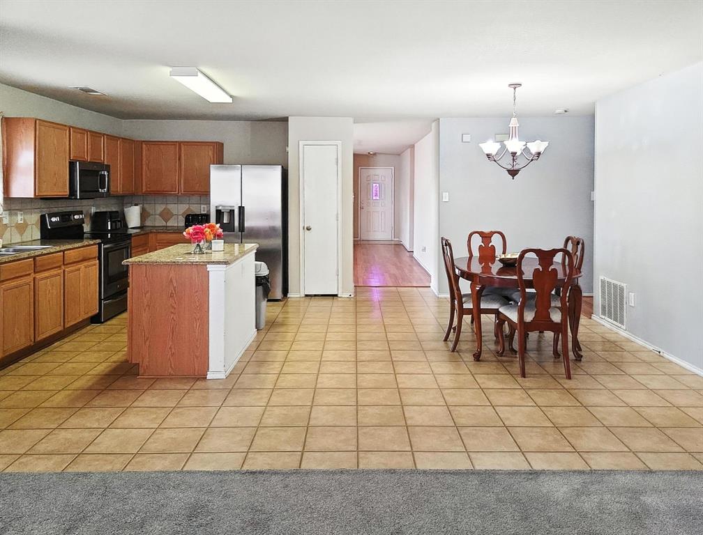 1330 White Tail Ridge