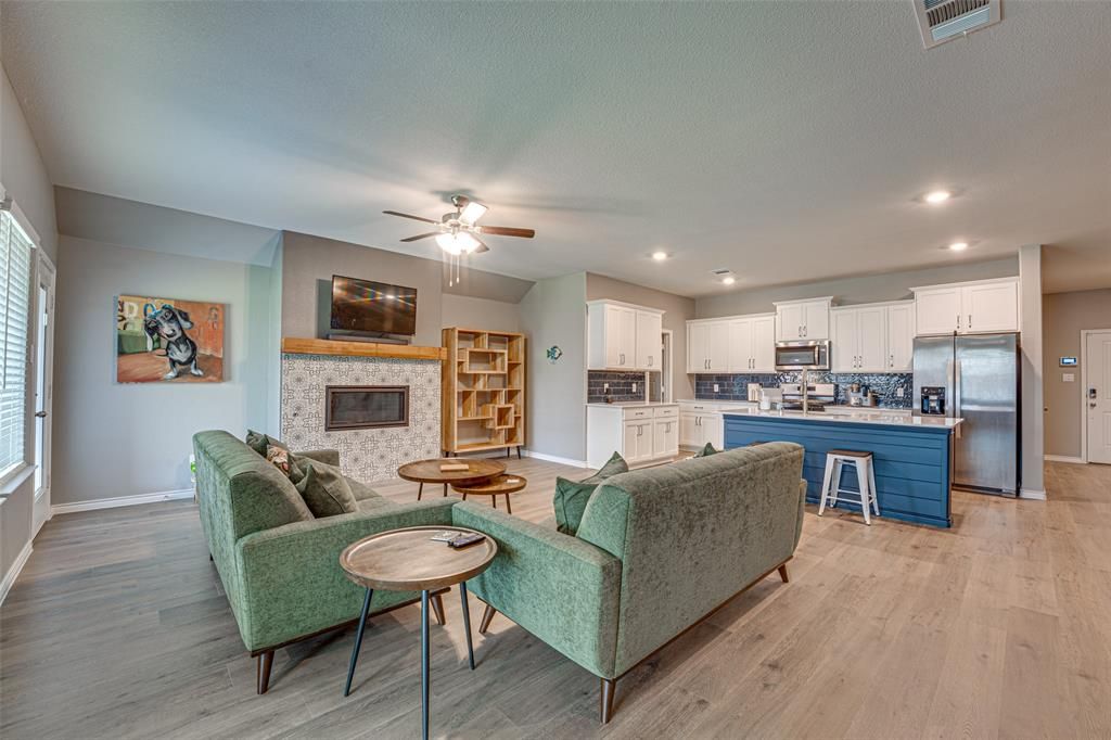 Photo of 8426 Slowburn Drive, Garland, TX 75043 (MLS # 21304514)
