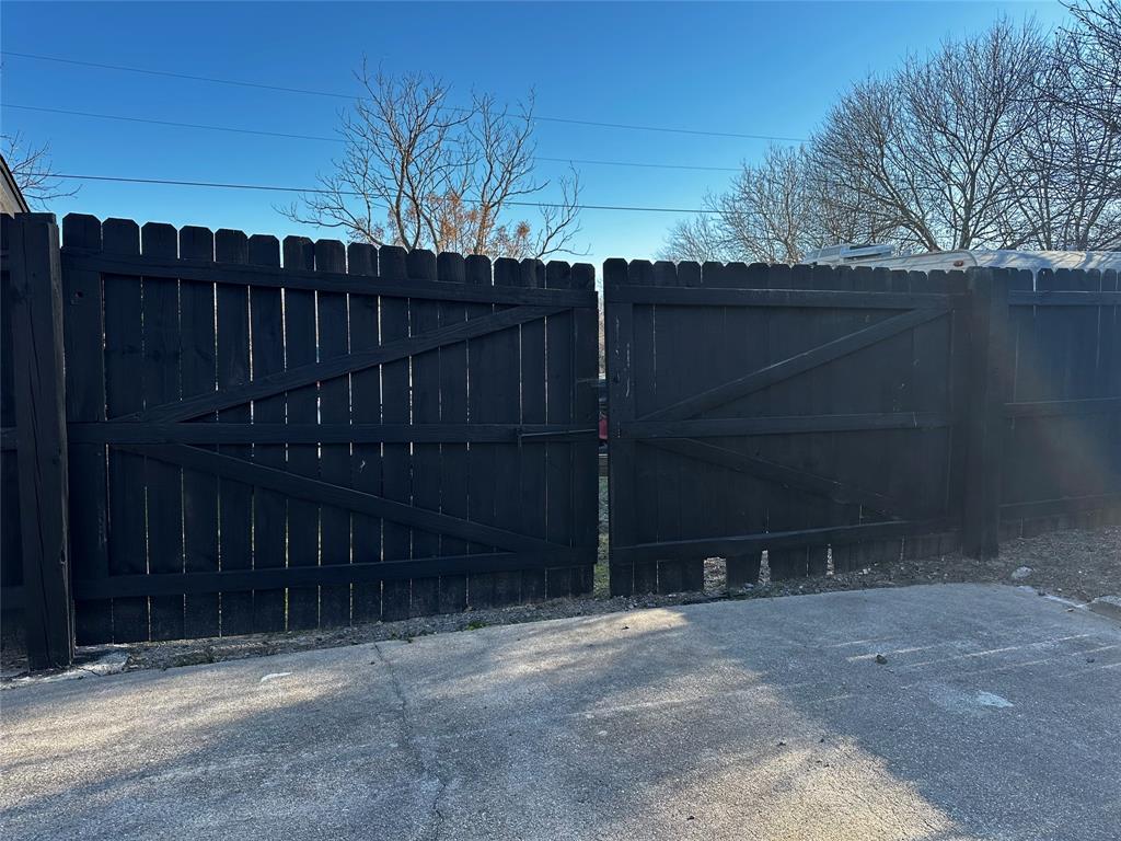 Happy Trails - Residential