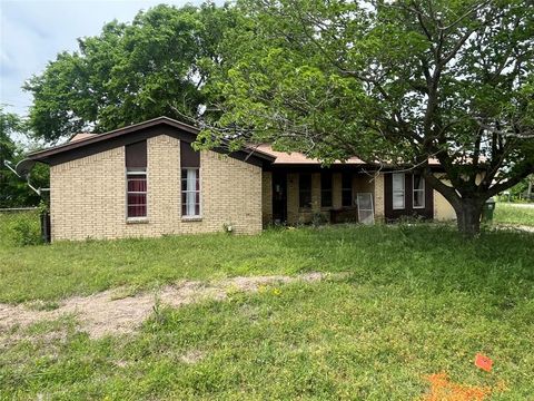 207 N Hickory Street Venus TX 76084