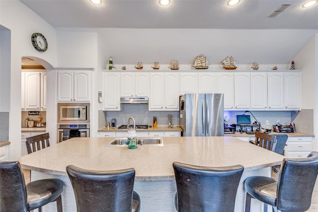 2204 Fleming Drive