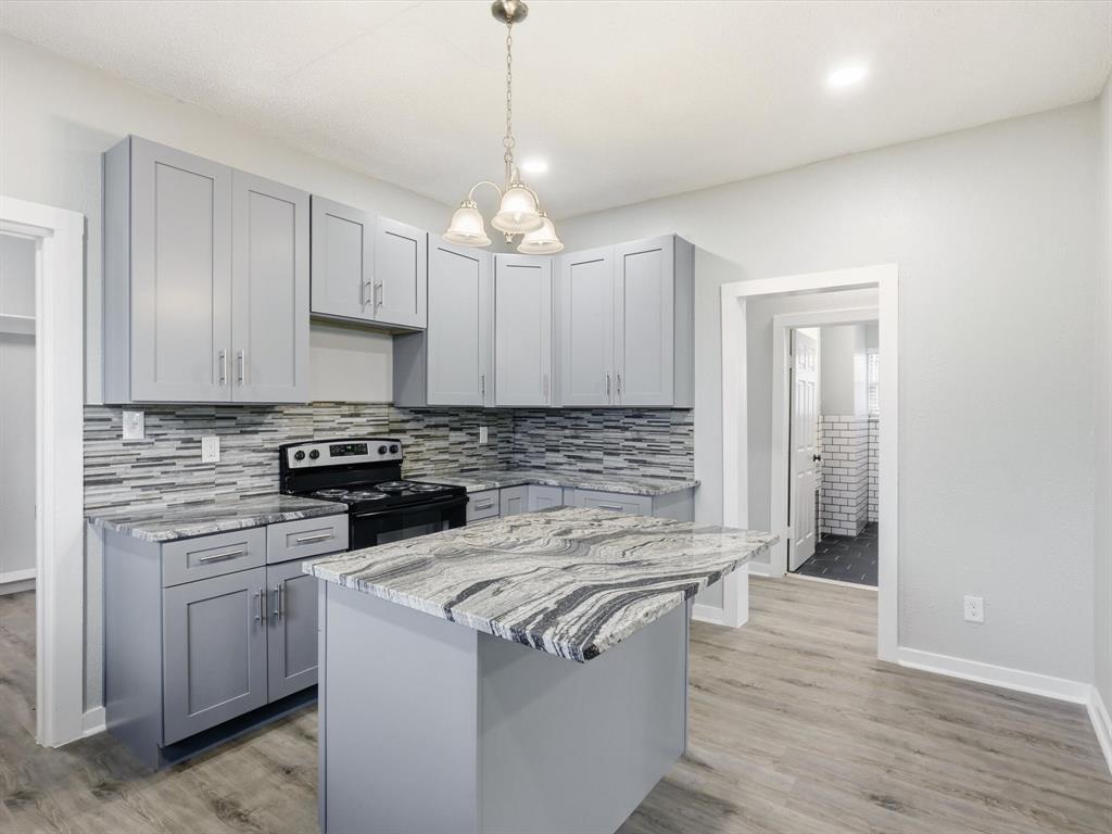 KAHN E M & CO EMP LOAN & SAV A - Residential