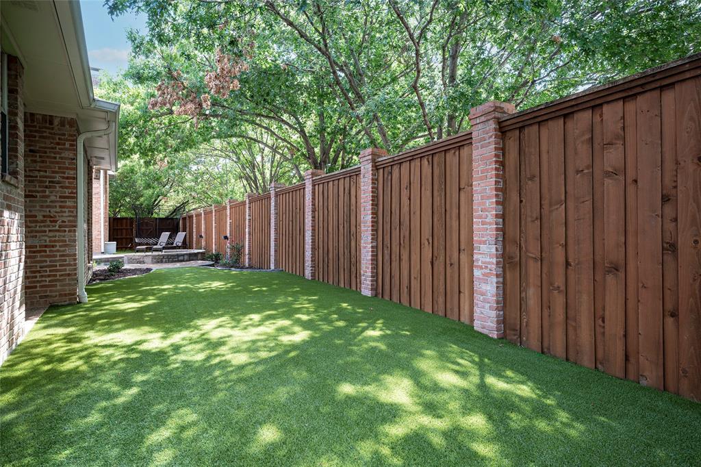 Kings Court Of Willow Bend - Residential