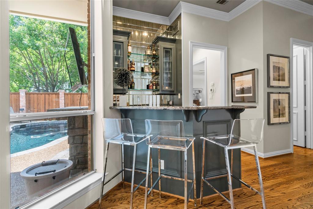 Kings Court Of Willow Bend - Residential