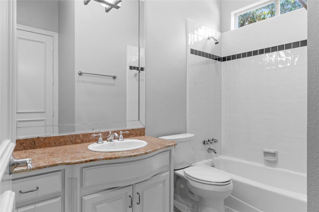 Kings Court Of Willow Bend - Residential