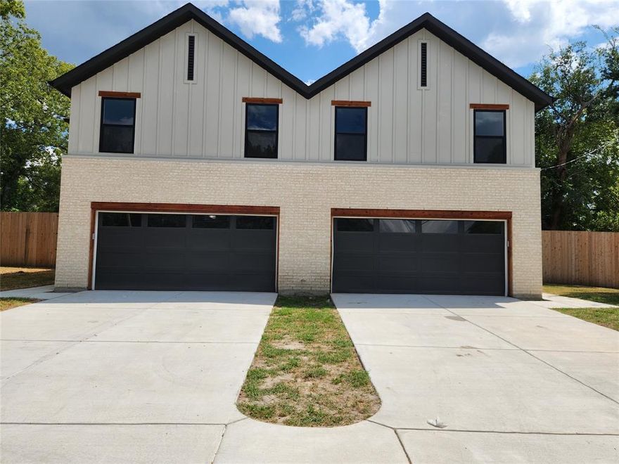 Brand new construction in a great neighborhood. 2 story duplex with attached 2 car garage. 3 bedrooms, all upstairs, 2.5 bathrooms. All new everything. Includes Refrigerator, Range, dishwasher. Washer Dryer hookups. Granite countertops. Fully fenced in back yard. Perfect for pets, Kids and entertaining. Covered entry and back porch. Walk in closets in the bedrooms. Close to Downtown Greenville. Laminate Floors, Carpet in the bedrooms, Tile in the bathrooms.