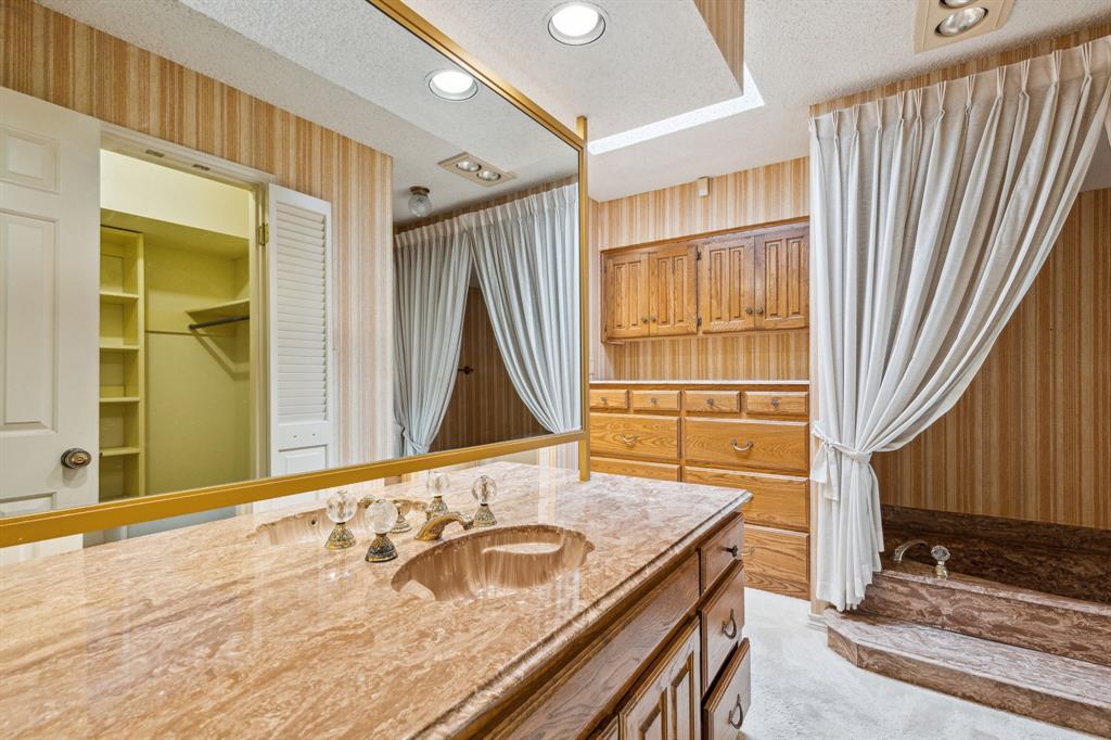 Whispering Oaks Kenn - Residential