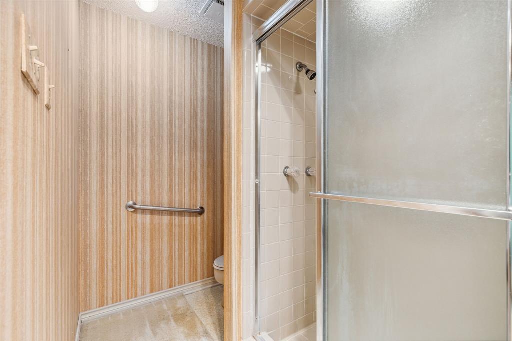 Whispering Oaks Kenn - Residential