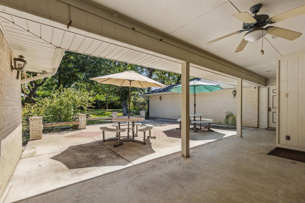 Whispering Oaks Kenn - Residential