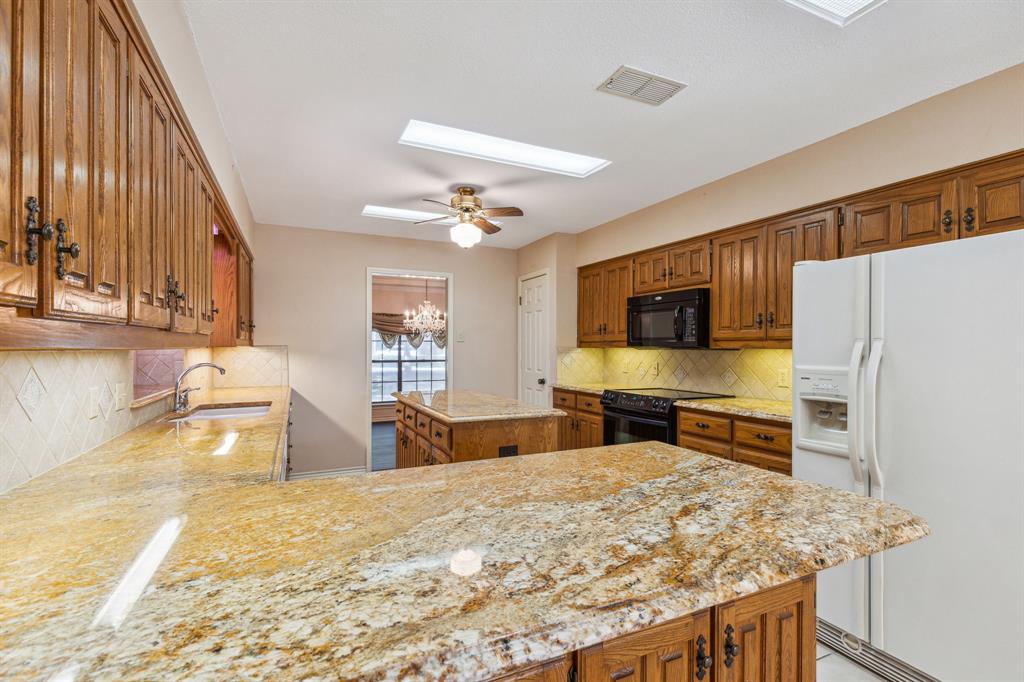 Whispering Oaks Kenn - Residential