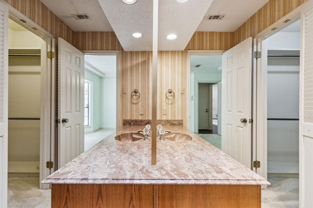 Whispering Oaks Kenn - Residential