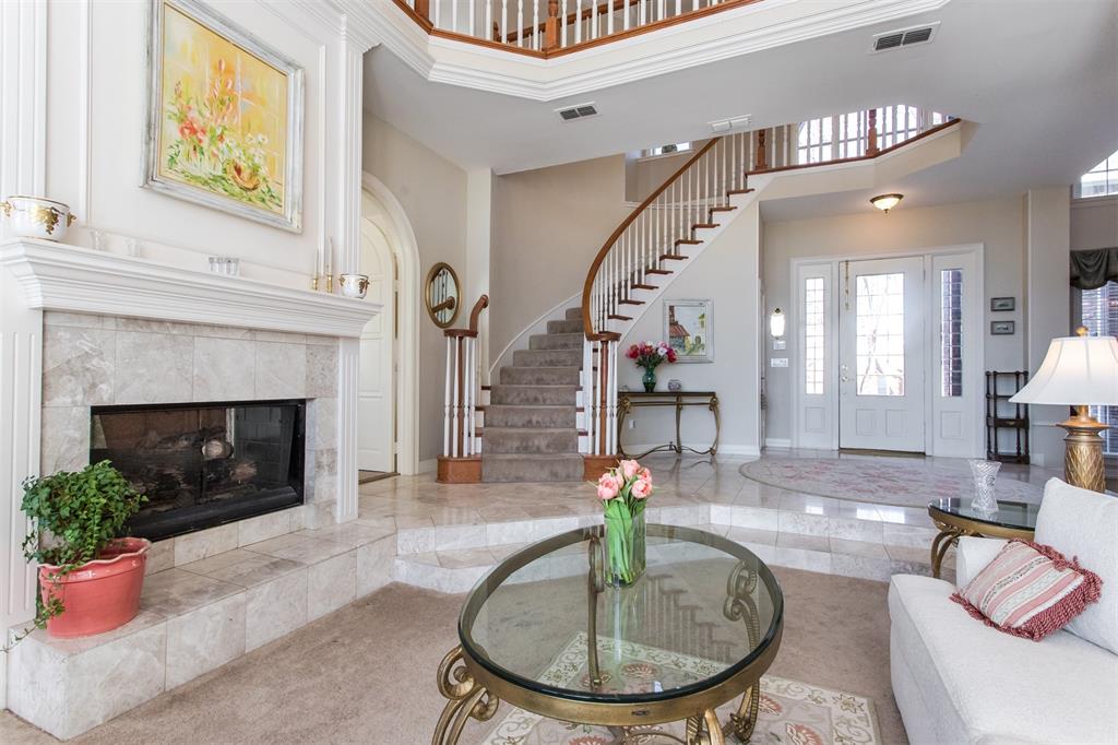 816 Hills Creek Drive