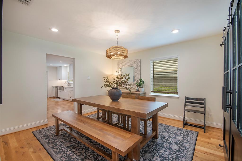 9114 Westglen Drive
