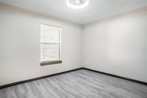 Tiny photo for 219 E Vine Street, Keller, TX 76248 (MLS # 21098848)