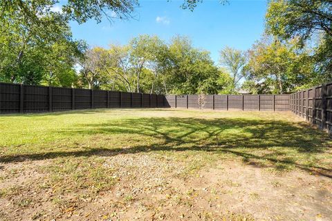 Tiny photo for 219 E Vine Street, Keller, TX 76248 (MLS # 21098848)