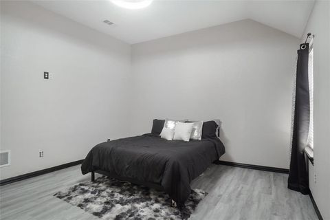 Tiny photo for 219 E Vine Street, Keller, TX 76248 (MLS # 21098848)