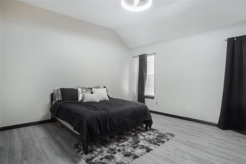 Tiny photo for 219 E Vine Street, Keller, TX 76248 (MLS # 21098848)