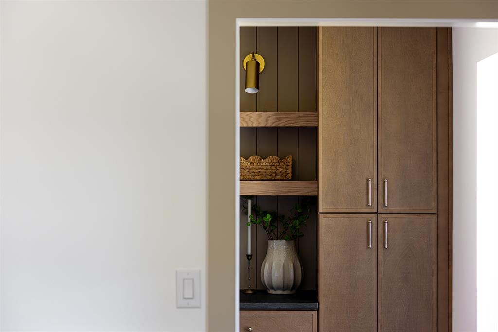 Lochwood Mdws Add Instl 12 - Residential