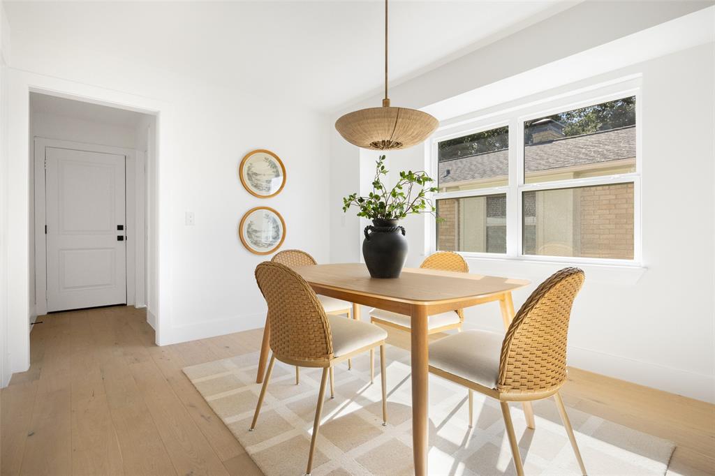 Lochwood Mdws Add Instl 12 - Residential