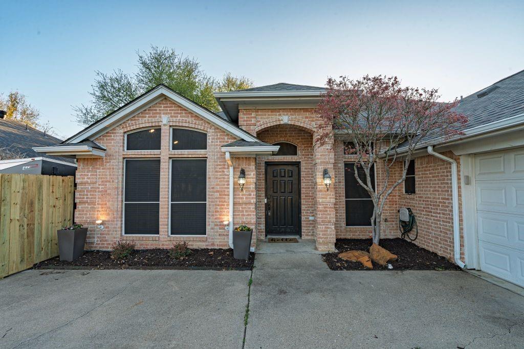 1509 Bridge Water Lane