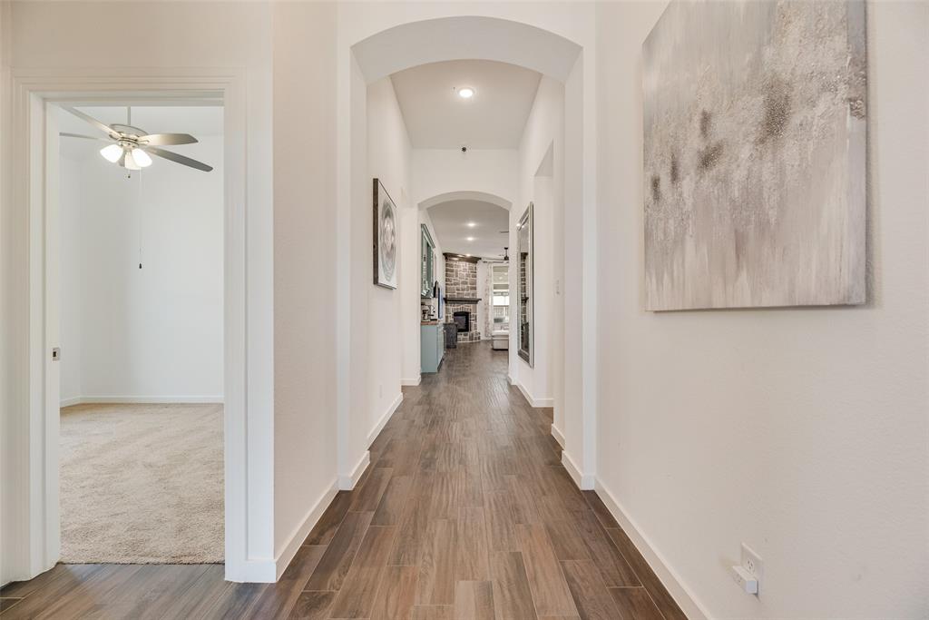 1637 Breezy Bay Court