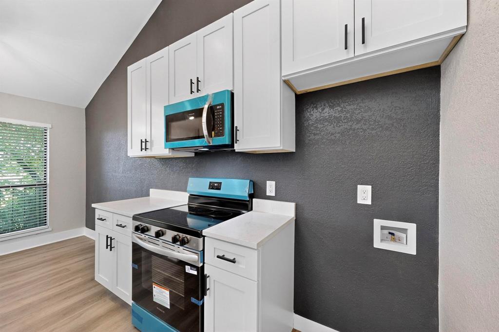 Holly Oaks Twnhms - Residential