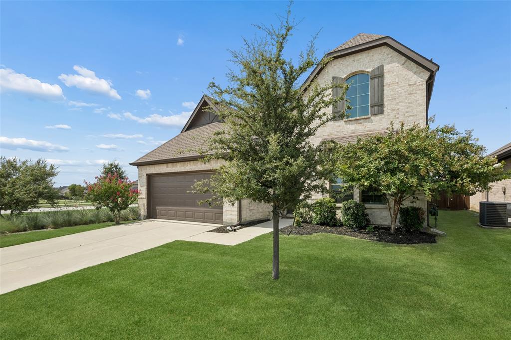 621 Hummingbird Drive
