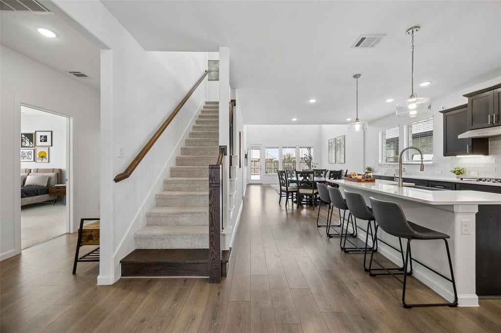 621 Hummingbird Drive