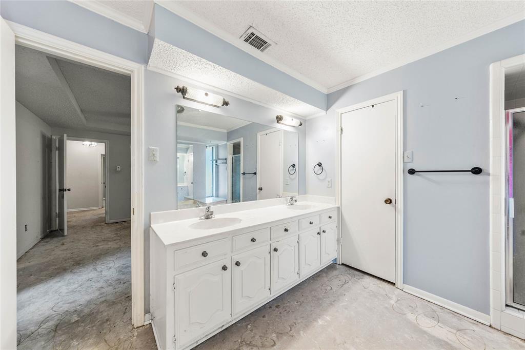 West Woodway Estates - Residential