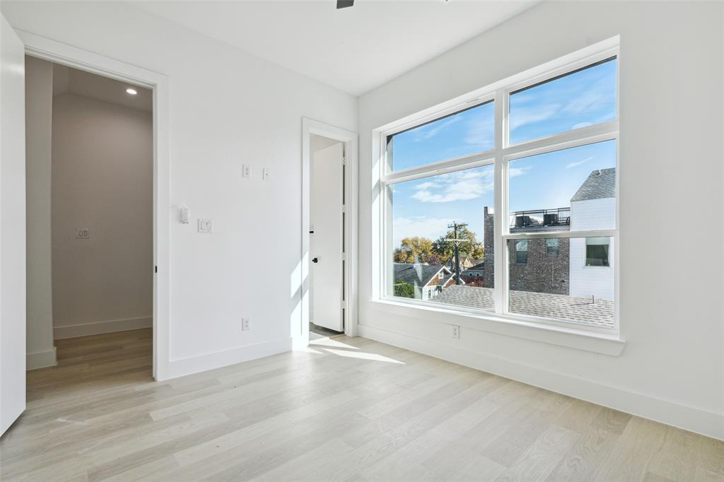 Dallas Land & Loan 02 - Residential Lease