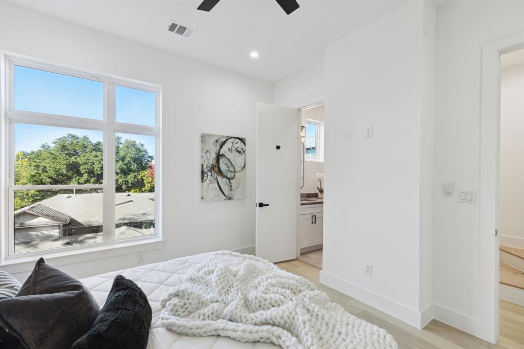 Dallas Land & Loan 02 - Residential Lease