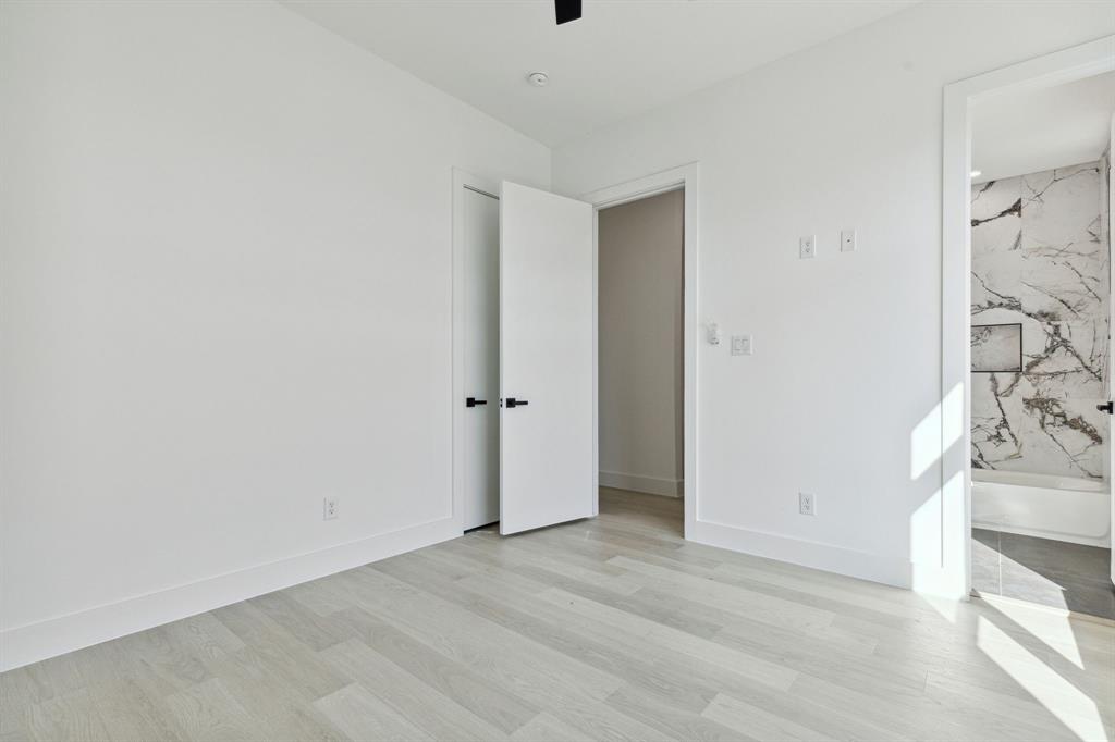 Dallas Land & Loan 02 - Residential Lease