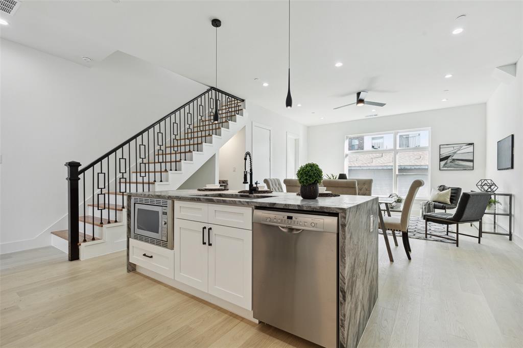 Dallas Land & Loan 02 - Residential Lease