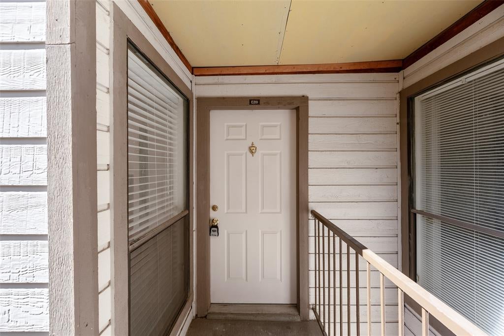 3121 Sondra Drive 201