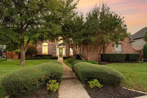 Photo of 608 Stratford Drive, Southlake, TX 76092 (MLS # 21094027)
