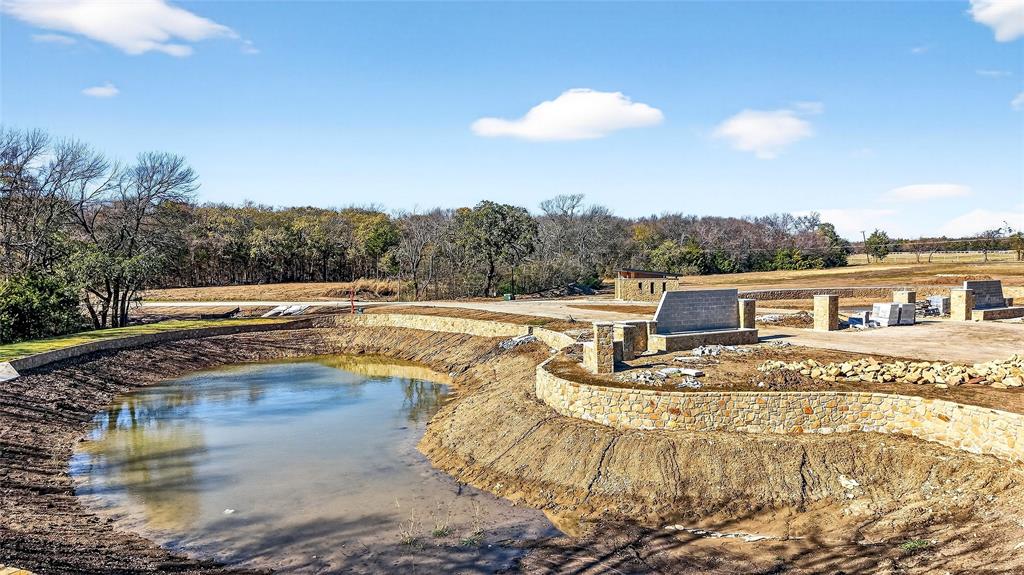 Spout Springs - Land