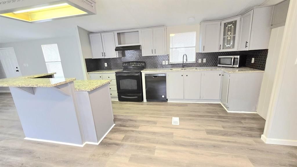 Photo of 4253 Sun Drive, Fort Worth, TX 76244 (MLS # 21251836)