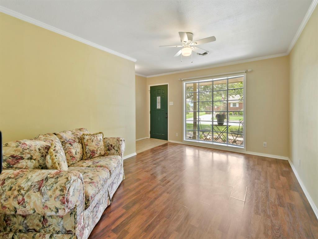 2005 Maplewood Drive