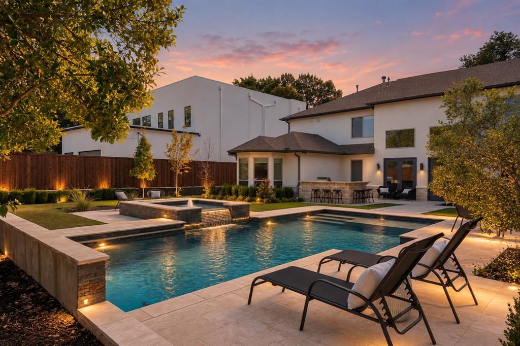 5517 Charlestown Drive