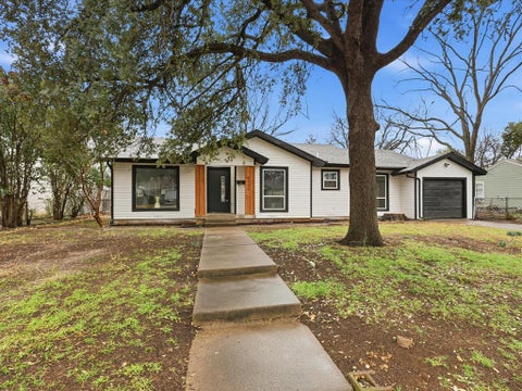Photo of 6624 Reeves Street, Richland Hills, TX 76118 (MLS # 21408534)