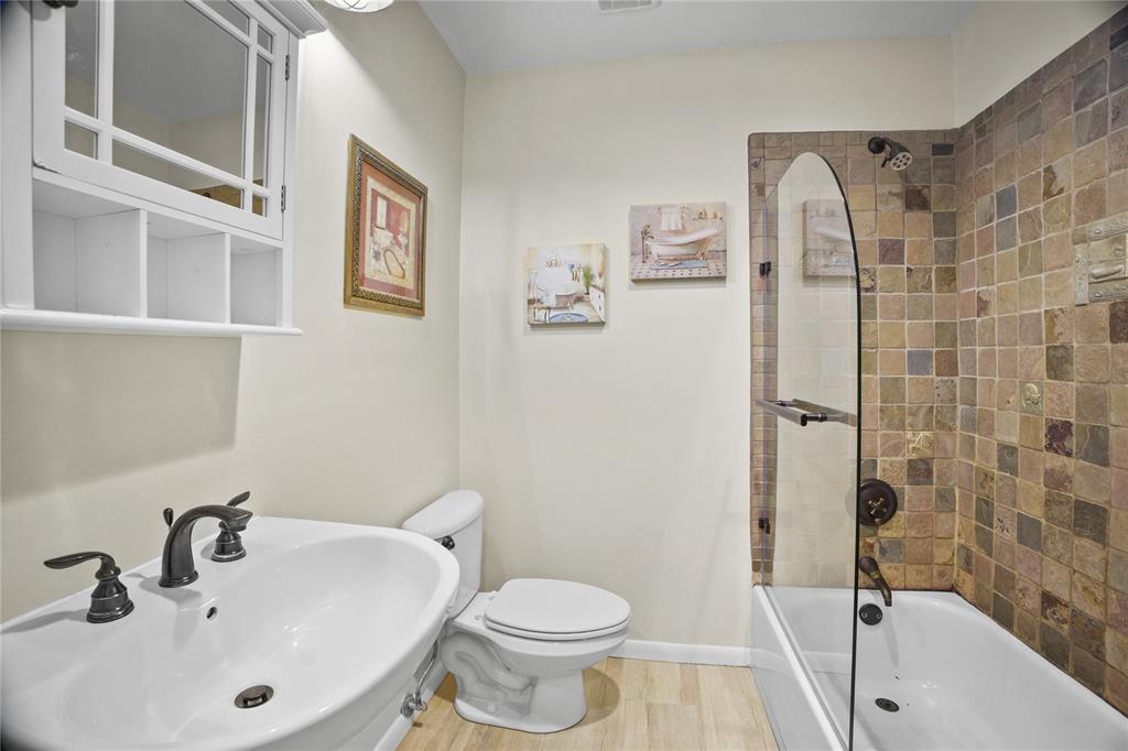 Country Club Estates - Residential