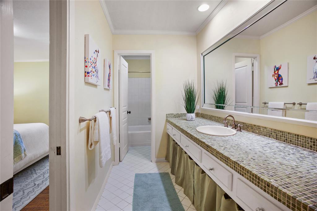 Country Club Estates - Residential