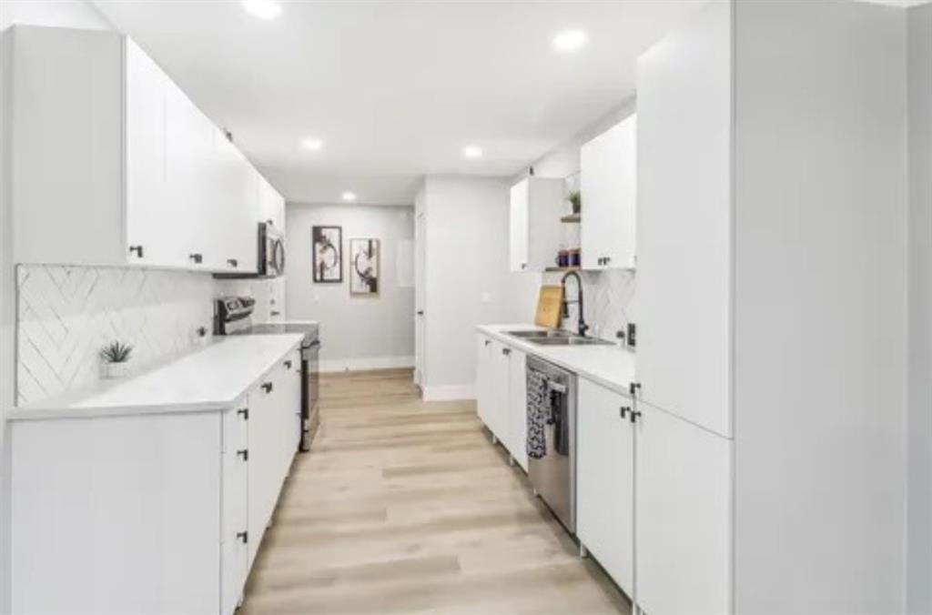 3301 Winderemere Drive