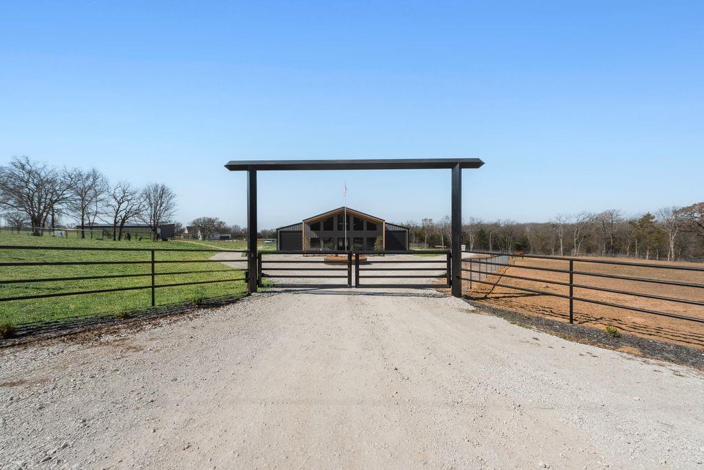 Bailey Acc - Farm
